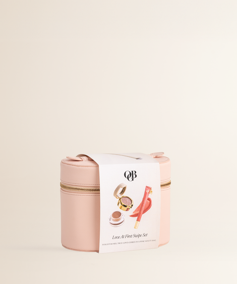 Love At First Swipe Set Wonder Bundle