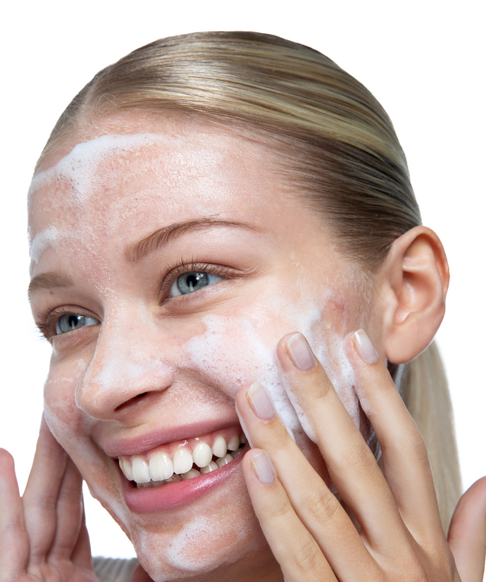Wonder Lotion-to-Foam Cleanser
