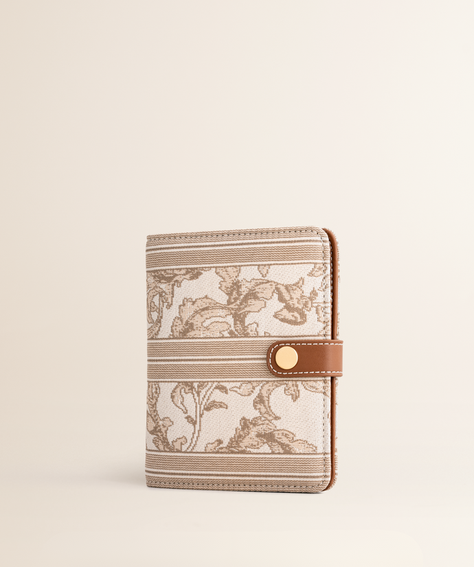 Voyage Voyage Passport Holder