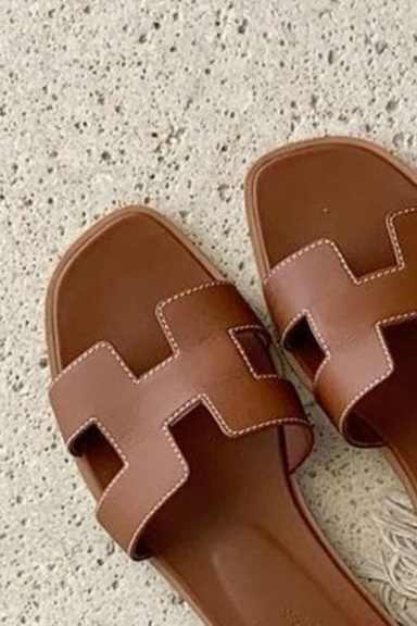 Dit zijn de mooiste look a like Hermes slippers Olcay Gulsen Beauty