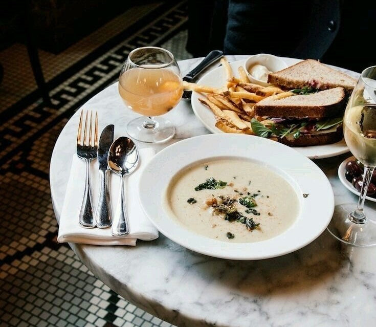 [BON APPETIT] Hier eet je in Amsterdam zoals ze in Frankrijk doen