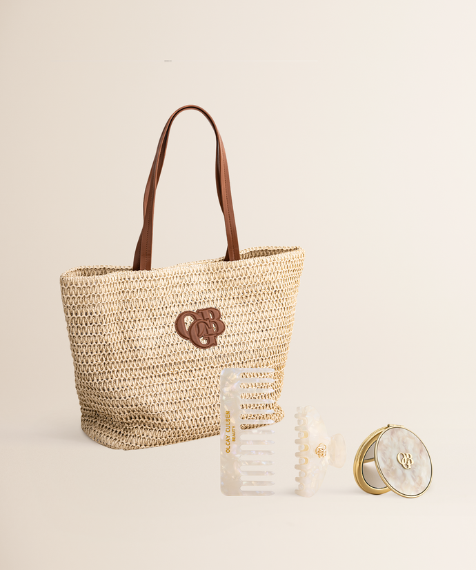 BEACH BAG ESSENTIALS